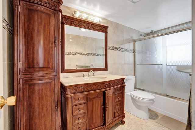 4770 NW 21st Street 306, Lauderhill, FL 33313