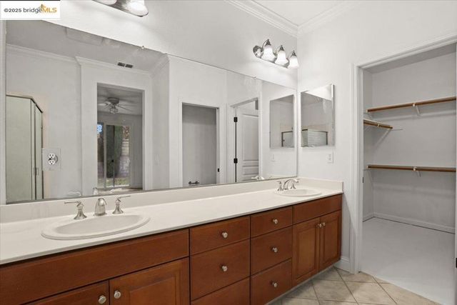 2324 Mendocino Dr, Oakdale, CA 95361