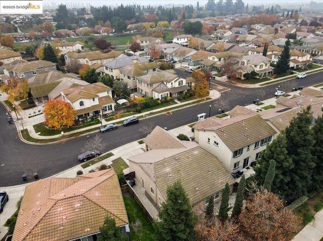 2324 Mendocino Dr, Oakdale, CA 95361