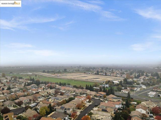 2324 Mendocino Dr, Oakdale, CA 95361