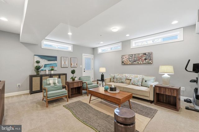 908 N STONESTREET AVE, Rockville, MD 20850