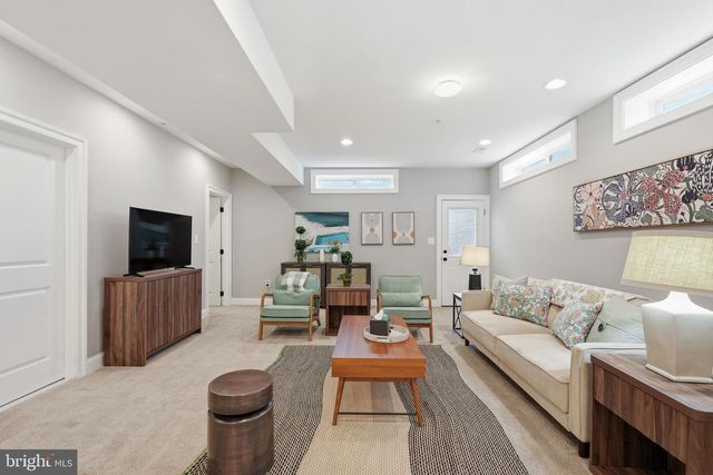 908 N STONESTREET AVE, Rockville, MD 20850