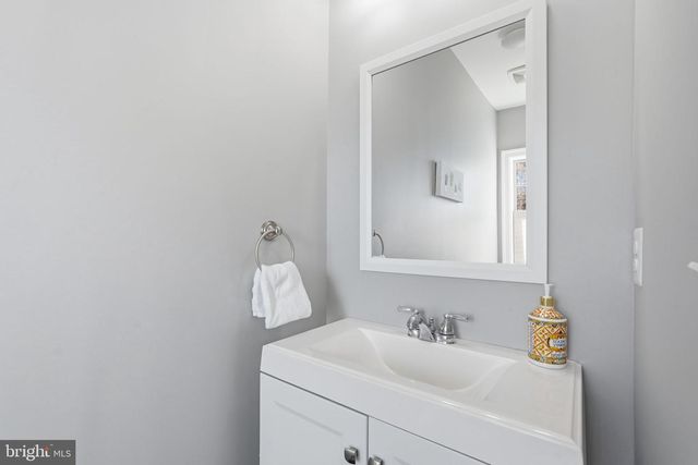 908 N STONESTREET AVE, Rockville, MD 20850