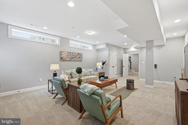 908 N STONESTREET AVE, Rockville, MD 20850