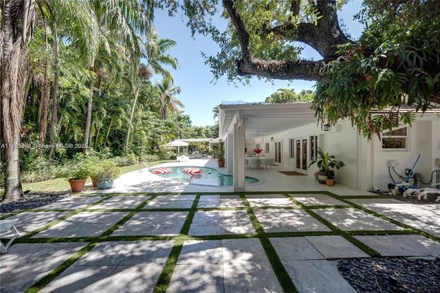 11905 SW 67th Ave 0, Pinecrest, FL 33156