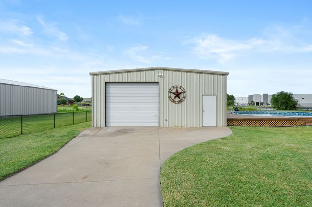 14000 Prairie Circle, Forney, TX 75126