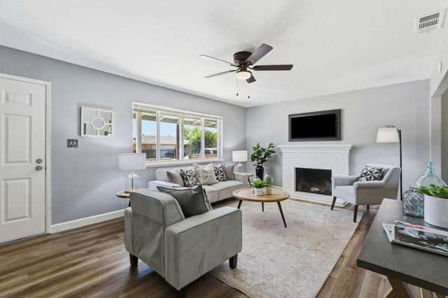 5180 28th St, Sacramento, CA 95820