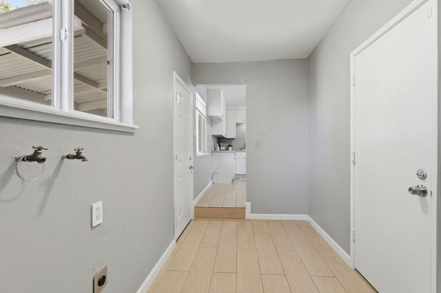 5180 28th St, Sacramento, CA 95820