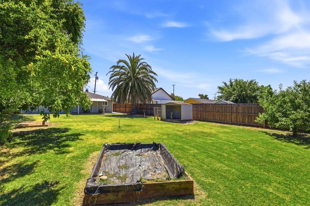 5180 28th St, Sacramento, CA 95820
