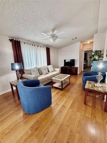 615 S GREEN CIRCLE, Venice, FL 34285