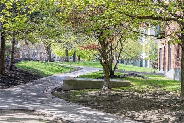 6 Whittier Place 4N, Boston, MA 02114