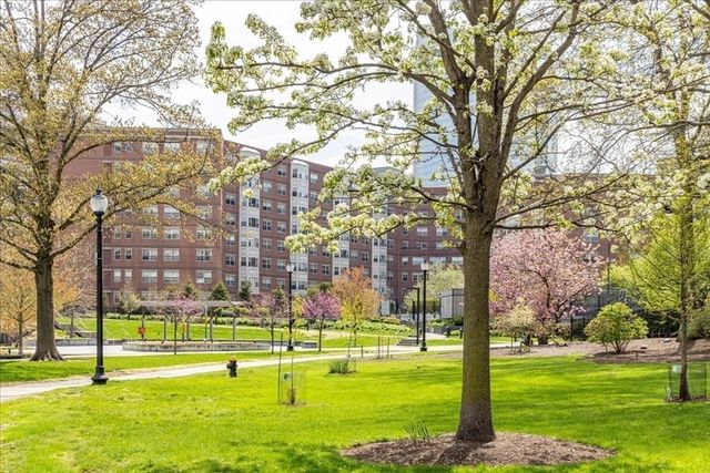 6 Whittier Place 4N, Boston, MA 02114