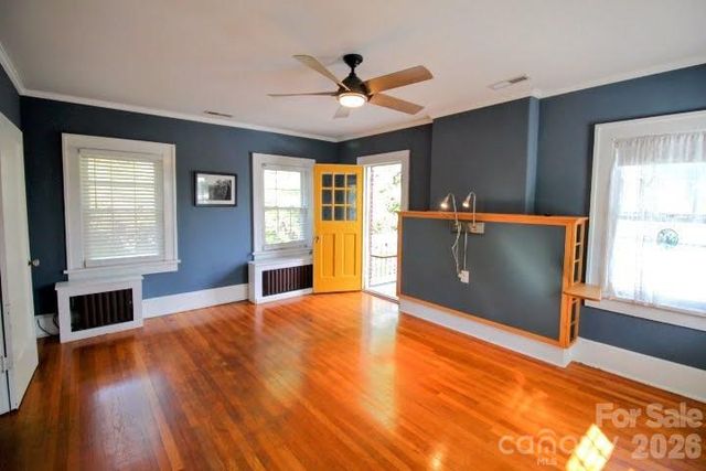 8 Colonial Place, Asheville, NC 28804