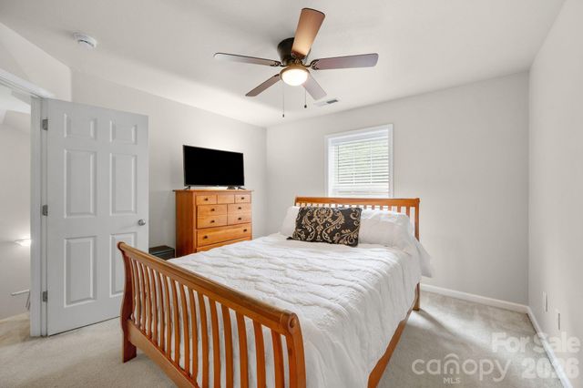 5757 Fox Ridge Lane, Winston Salem, NC 27104