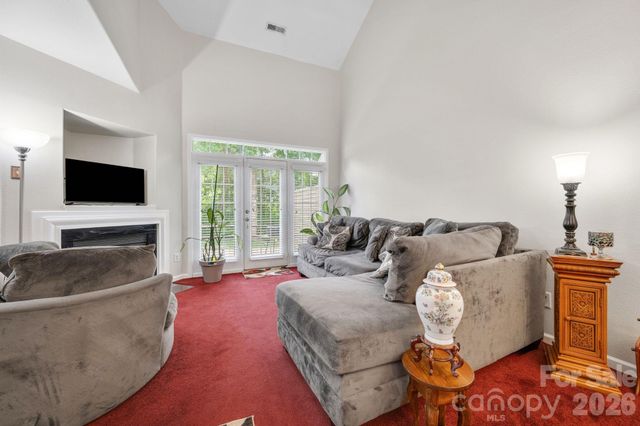 5757 Fox Ridge Lane, Winston Salem, NC 27104