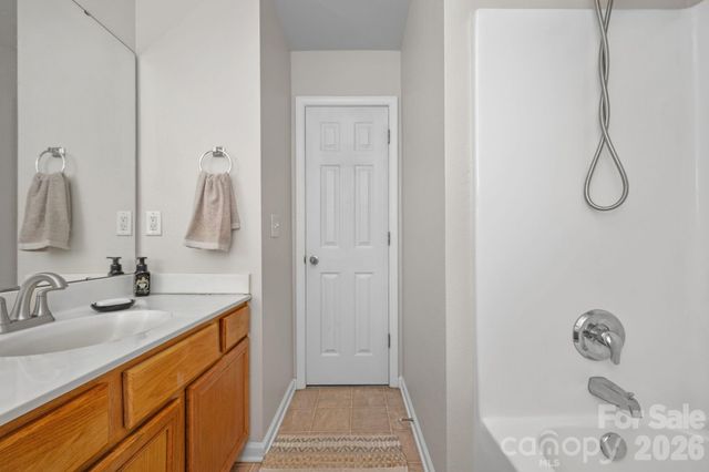 5757 Fox Ridge Lane, Winston Salem, NC 27104