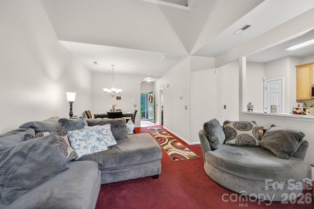 5757 Fox Ridge Lane, Winston Salem, NC 27104
