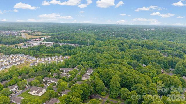 5757 Fox Ridge Lane, Winston Salem, NC 27104