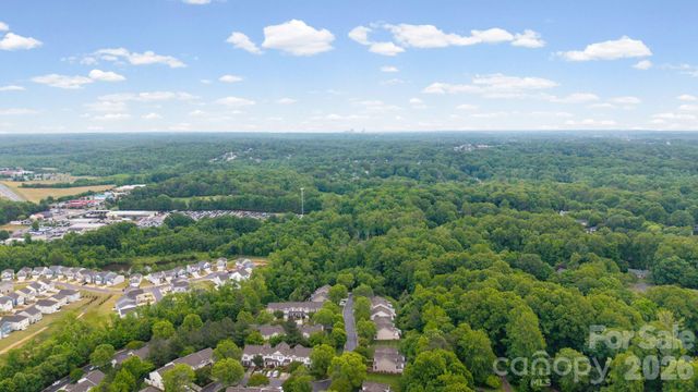 5757 Fox Ridge Lane, Winston Salem, NC 27104