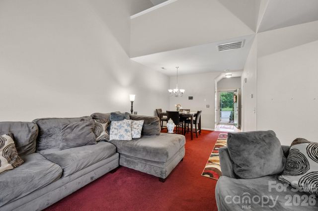 5757 Fox Ridge Lane, Winston Salem, NC 27104