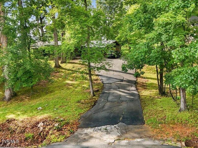 107 Oak Lane, Johnson City, TN 37604