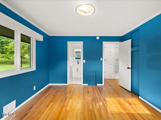 107 Oak Lane, Johnson City, TN 37604