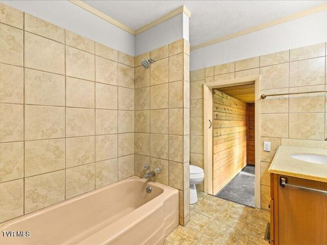 107 Oak Lane, Johnson City, TN 37604