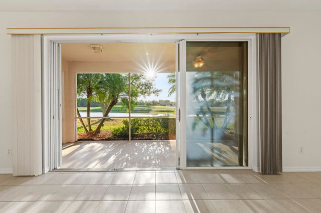 558 Waverly Circle, Port St. Lucie, Port St Lucie, FL 34983