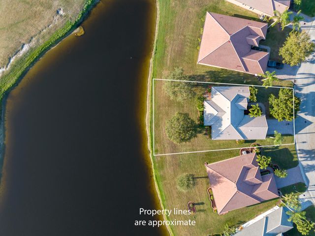 558 Waverly Circle, Port St. Lucie, Port St Lucie, FL 34983