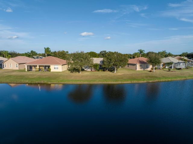 558 Waverly Circle, Port St. Lucie, Port St Lucie, FL 34983