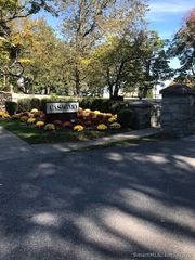 8 Stebbins Close 8, Ridgefield, CT 06877