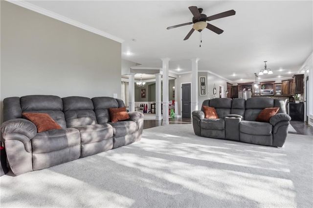 1502 Cross Creek Drive, Raymore, MO 64083