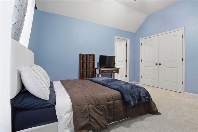 1502 Cross Creek Drive, Raymore, MO 64083