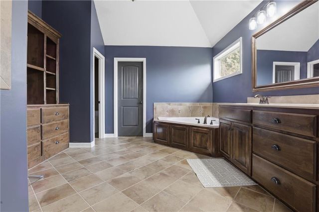 1502 Cross Creek Drive, Raymore, MO 64083
