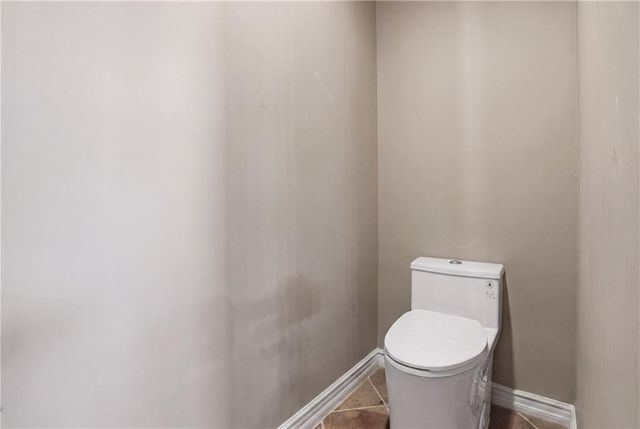 1502 Cross Creek Drive, Raymore, MO 64083