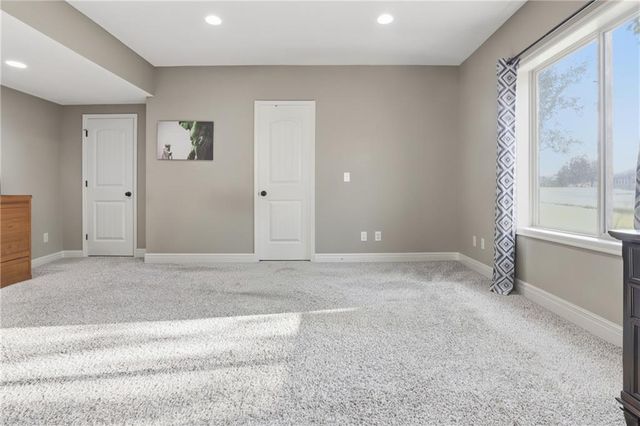 1502 Cross Creek Drive, Raymore, MO 64083