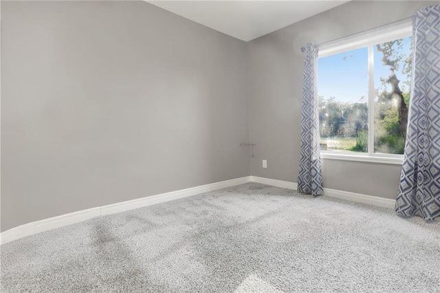 1502 Cross Creek Drive, Raymore, MO 64083