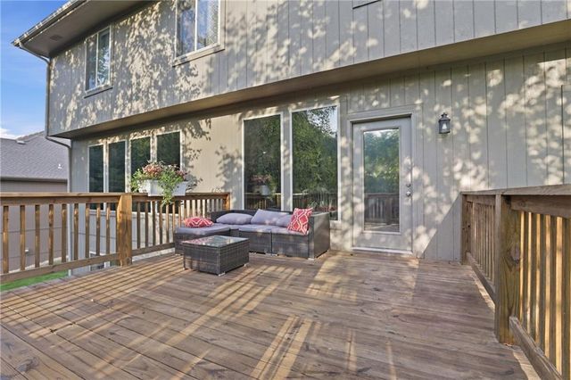 1502 Cross Creek Drive, Raymore, MO 64083