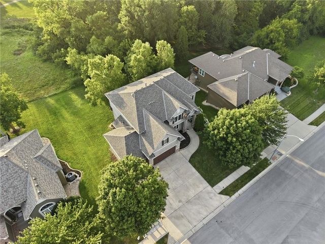 1502 Cross Creek Drive, Raymore, MO 64083