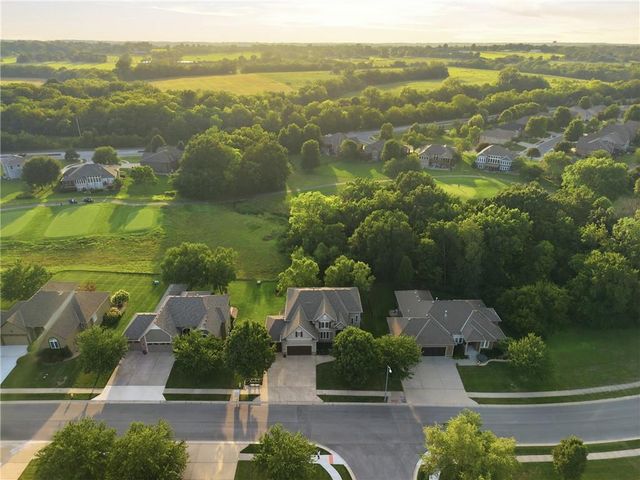 1502 Cross Creek Drive, Raymore, MO 64083