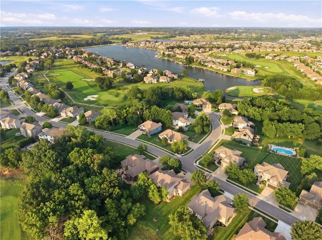 1502 Cross Creek Drive, Raymore, MO 64083
