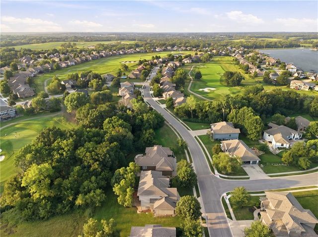1502 Cross Creek Drive, Raymore, MO 64083
