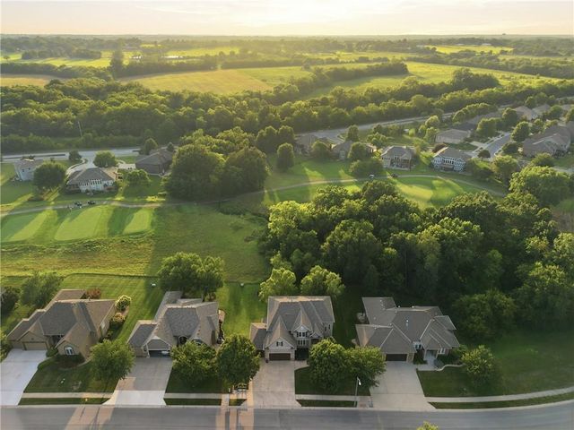 1502 Cross Creek Drive, Raymore, MO 64083