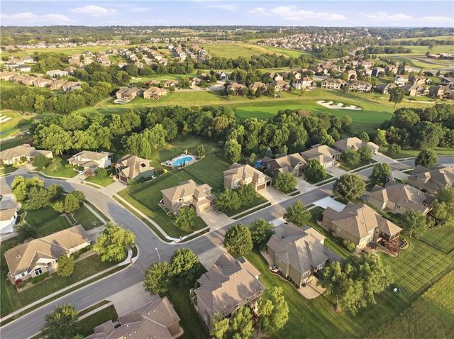 1502 Cross Creek Drive, Raymore, MO 64083
