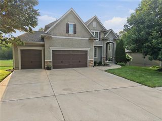 1502 Cross Creek Drive, Raymore, MO 64083