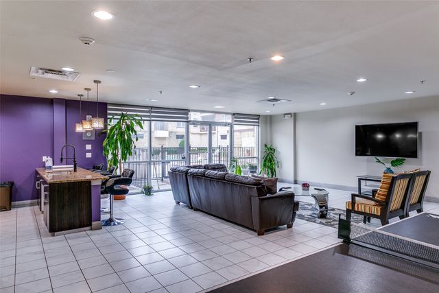 1100 W Trinity Mills Road 3005, Carrollton, TX 75006