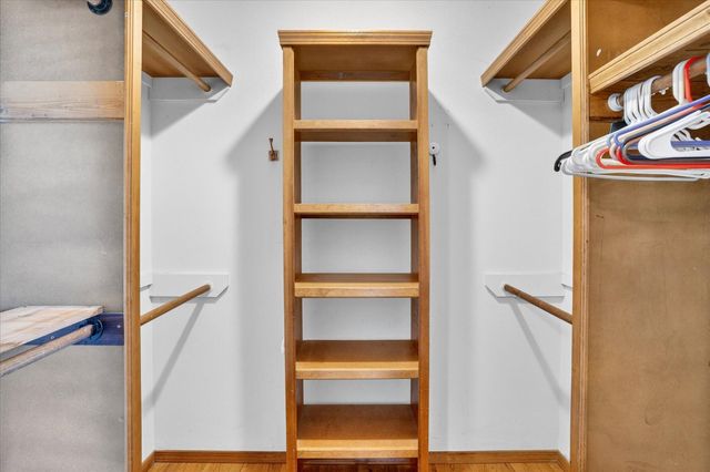 3669 S Ridgecrest Avenue, Springfield, MO 65807