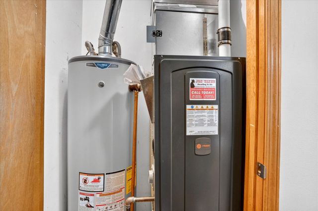 3669 S Ridgecrest Avenue, Springfield, MO 65807