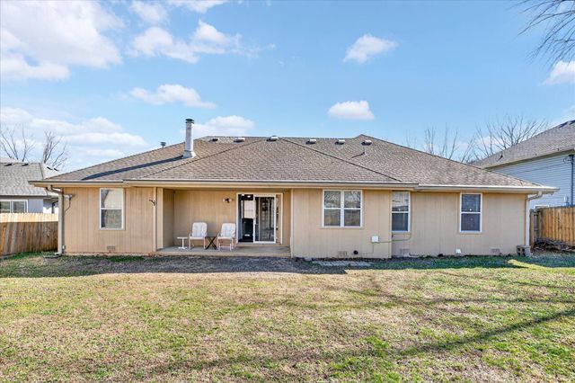 3669 S Ridgecrest Avenue, Springfield, MO 65807