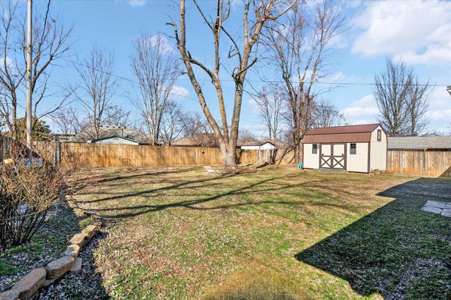3669 S Ridgecrest Avenue, Springfield, MO 65807